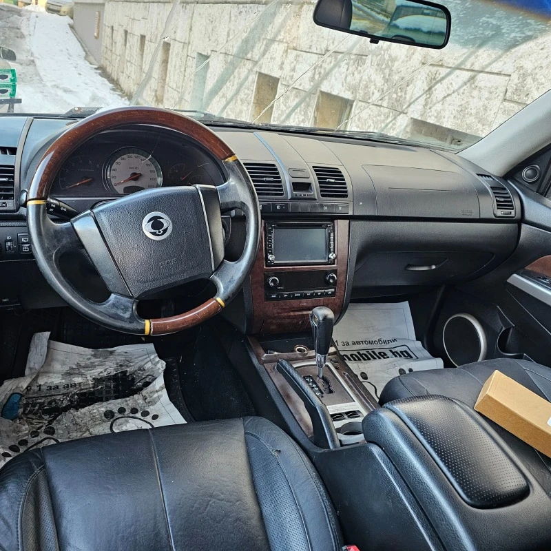 SsangYong Rexton 2.7 CDI AVTOMAT KOJA NAVI 4X4, снимка 8 - Автомобили и джипове - 45796607