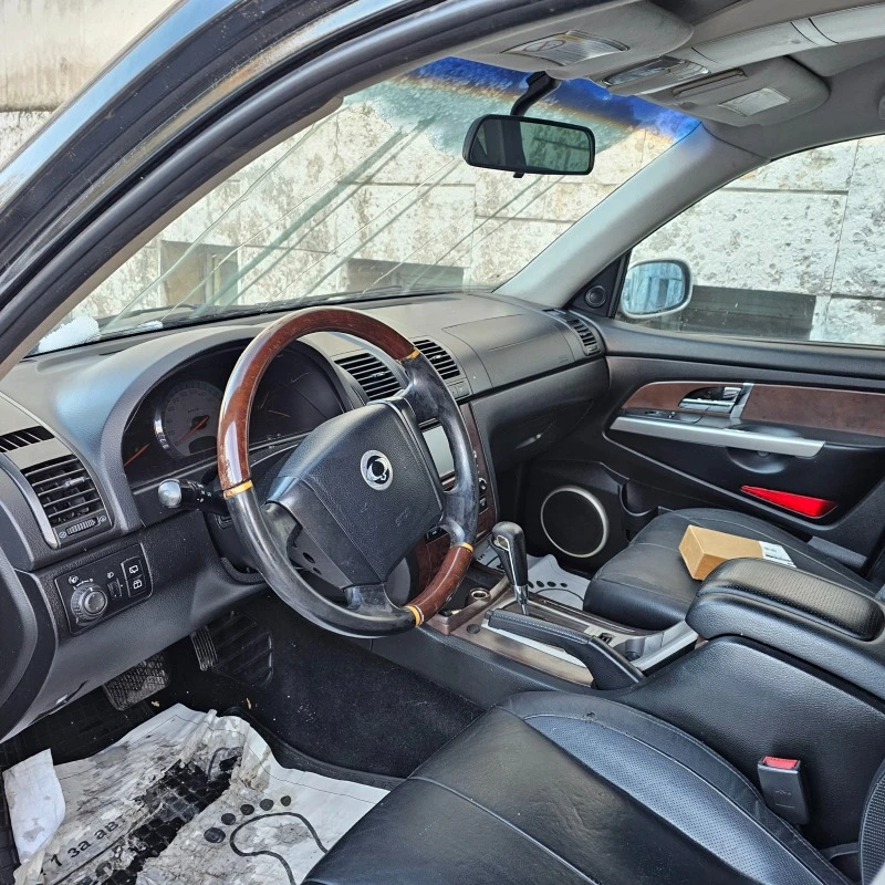 SsangYong Rexton 2.7 CDI AVTOMAT KOJA NAVI 4X4, снимка 11 - Автомобили и джипове - 45796607