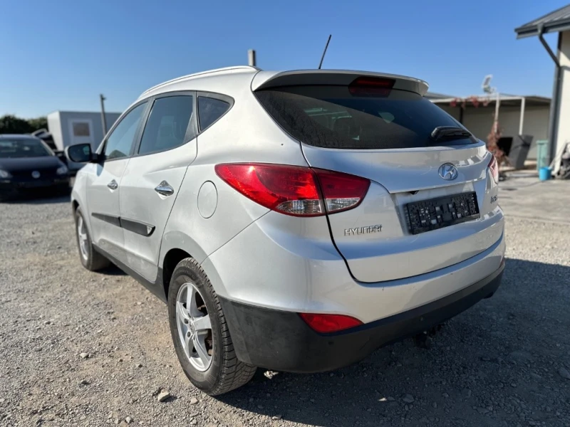 Hyundai IX35 1.6, снимка 5 - Автомобили и джипове - 47913538