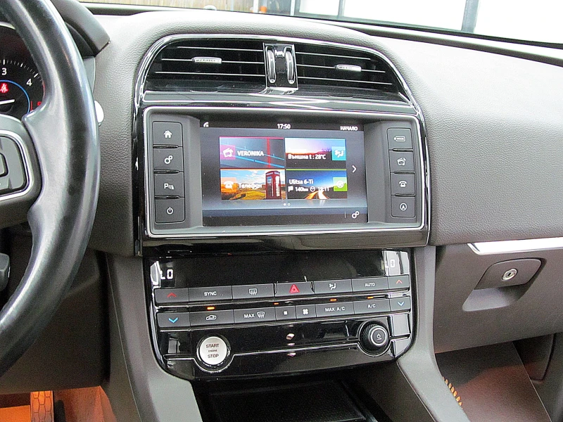 Jaguar F-PACE EXCLUSIVE/LED/4X4/AMBI/NAVI/СОБСТВЕН ЛИЗИНГ, снимка 16 - Автомобили и джипове - 51354928