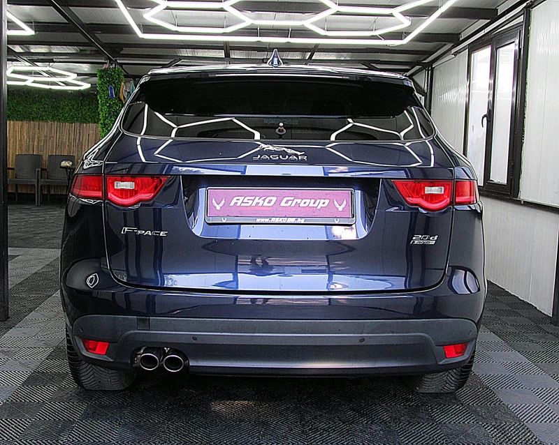 Jaguar F-PACE EXCLUSIVE/LED/4X4/AMBI/NAVI/СОБСТВЕН ЛИЗИНГ, снимка 5 - Автомобили и джипове - 51354928