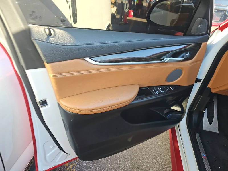 BMW X6 M-PACK* BLACK OPTIC* HARMAN* HEADUP* 360* ВАКУМ* 4, снимка 12 - Автомобили и джипове - 52065358
