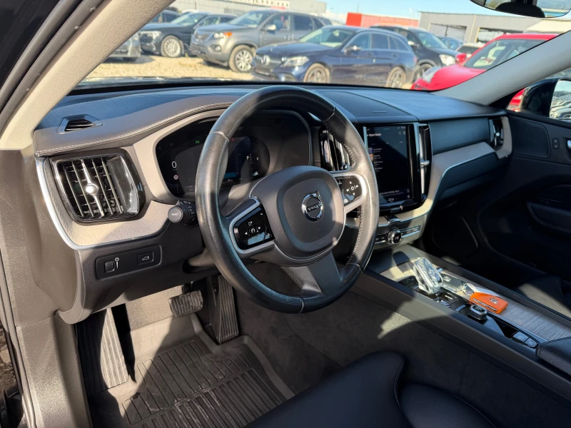 Volvo XC60 B4 AWD INSCRIPTION, снимка 9 - Автомобили и джипове - 52176103