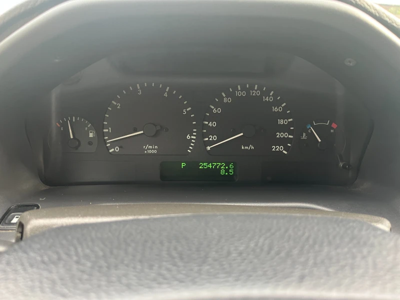 Land Rover Range rover 4.6, снимка 10 - Автомобили и джипове - 52548724