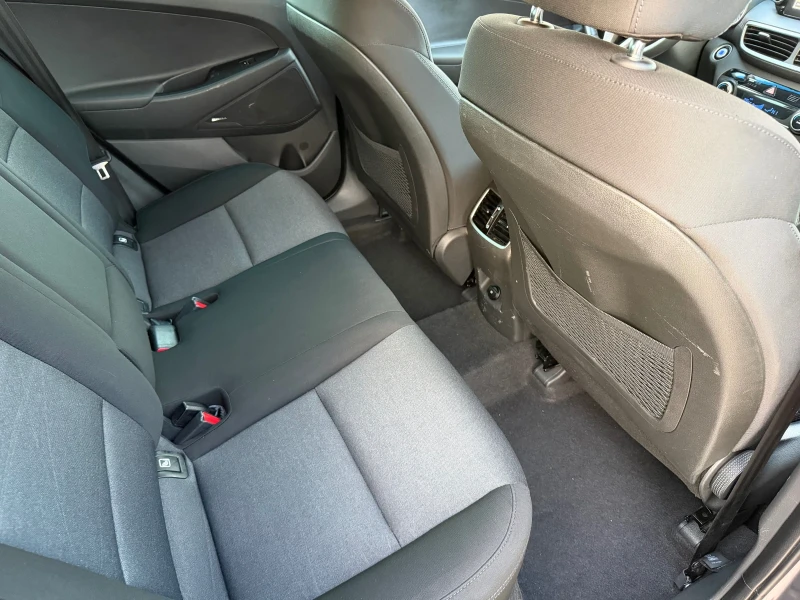 Hyundai Tucson 1.6CRDi Exellence* ISG* Full Led* 360 Camera* , снимка 9 - Автомобили и джипове - 52726025