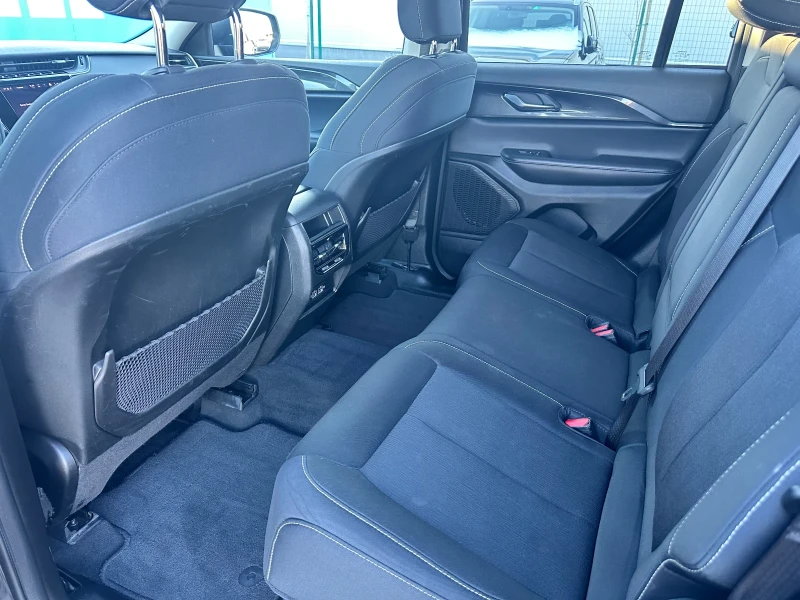 Jeep Grand cherokee LAREDO 3.6 AWD , снимка 10 - Автомобили и джипове - 53090837