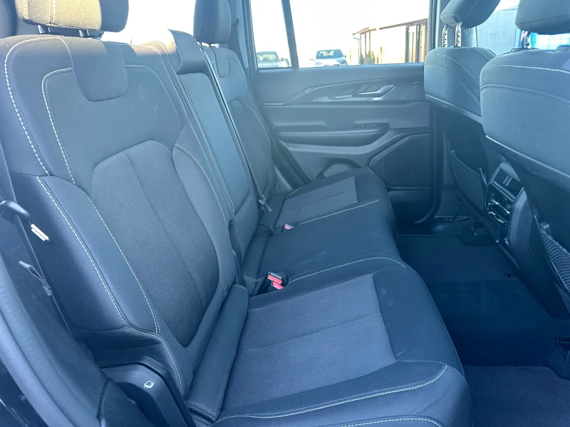 Jeep Grand cherokee LAREDO 3.6 AWD , снимка 11 - Автомобили и джипове - 53090837