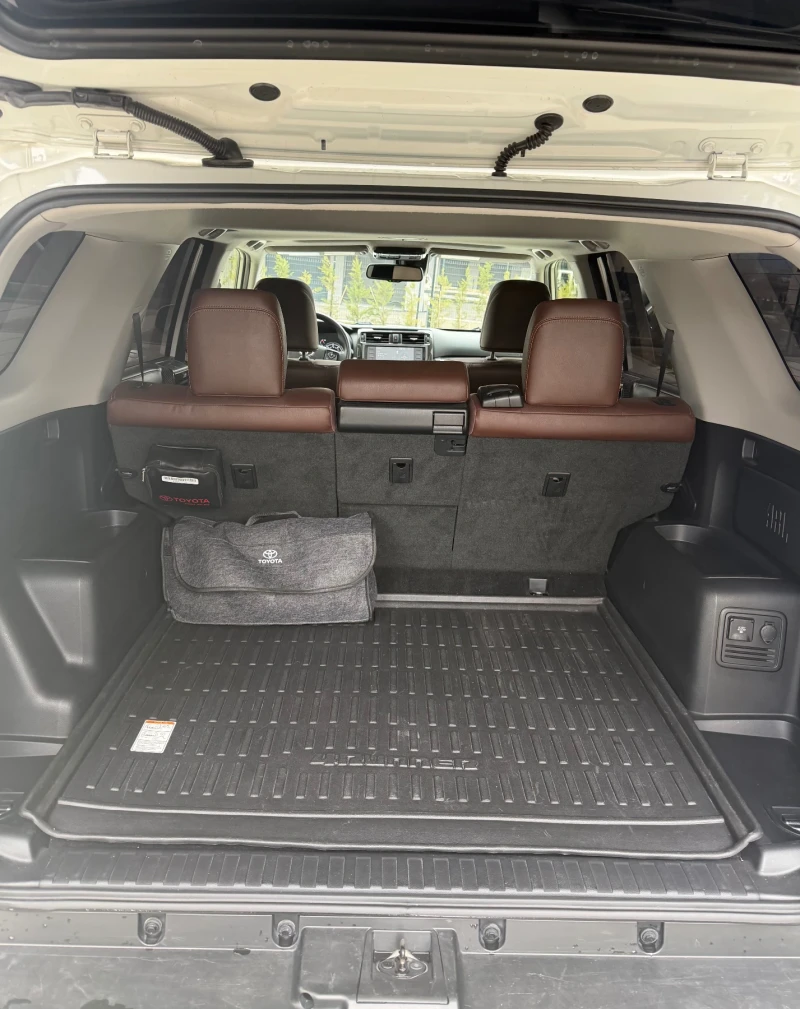 Toyota 4runner Limited, снимка 8 - Автомобили и джипове - 53430841