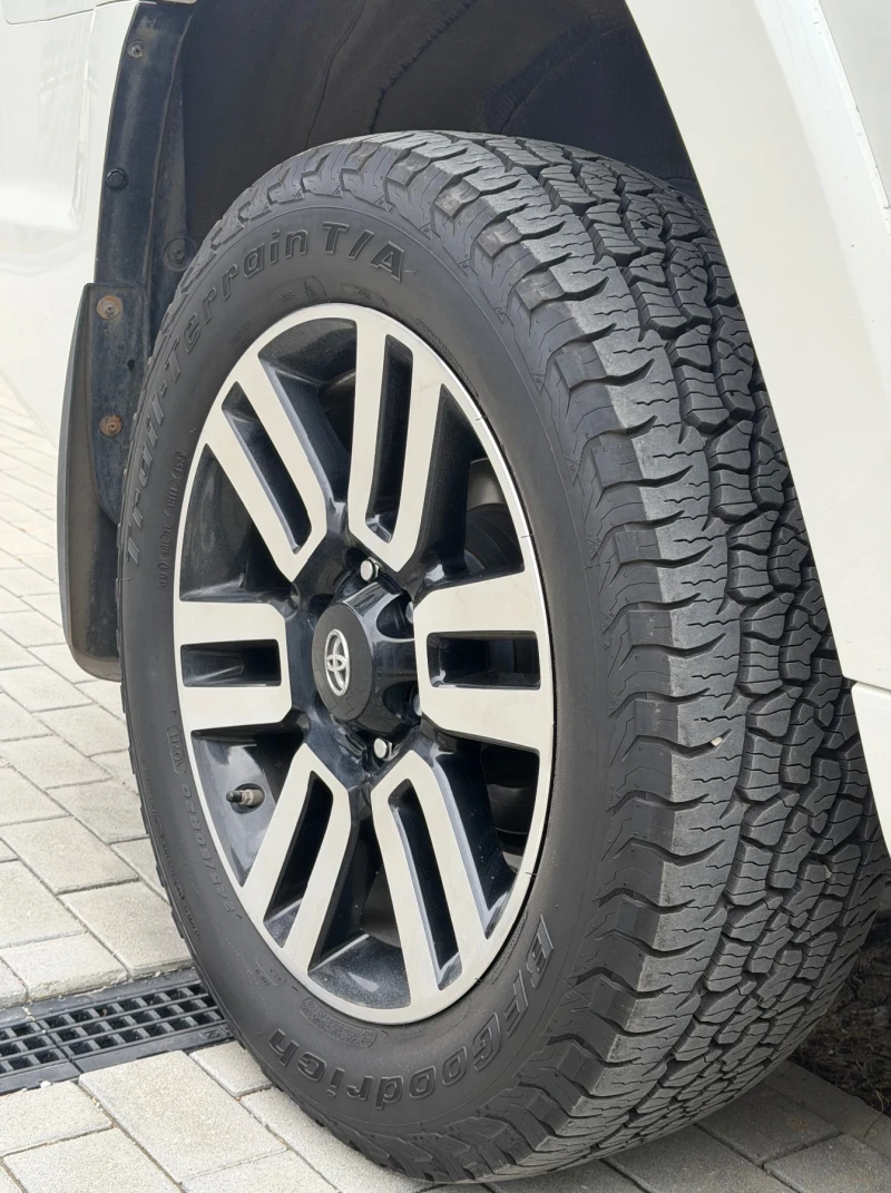 Toyota 4runner Limited, снимка 5 - Автомобили и джипове - 53430841