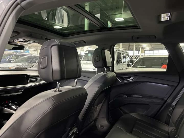 Audi Q4 50 QUATTRO| LEATHER| PANOROOF| SAFETYTECH| BACKUPC, снимка 16 - Автомобили и джипове - 54554285