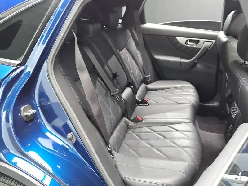 Infiniti QX70 3.7 AWD SPECIAL EDITION, снимка 11 - Автомобили и джипове - 55705469