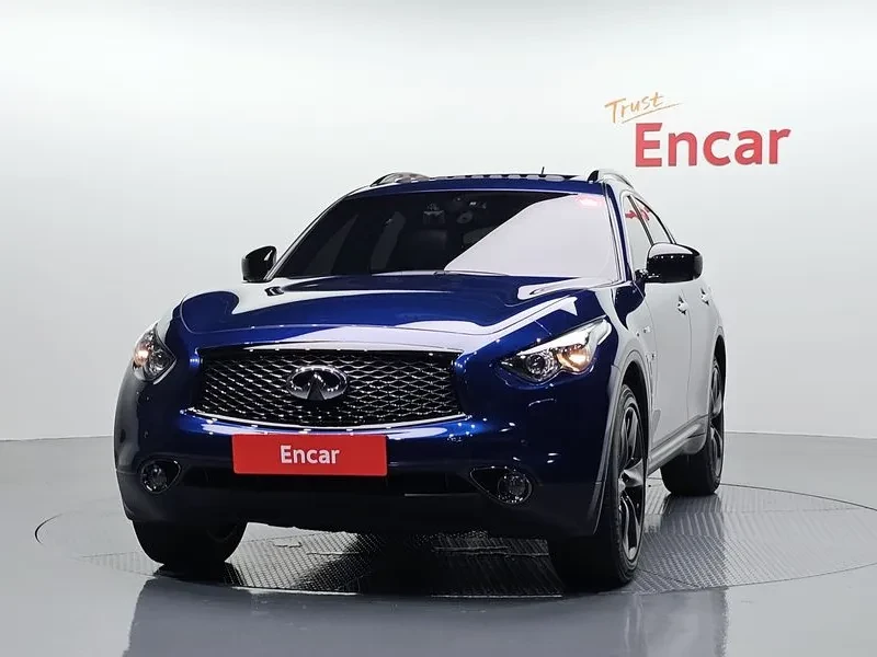 Infiniti QX70 3.7 AWD SPECIAL EDITION, снимка 3 - Автомобили и джипове - 55705469