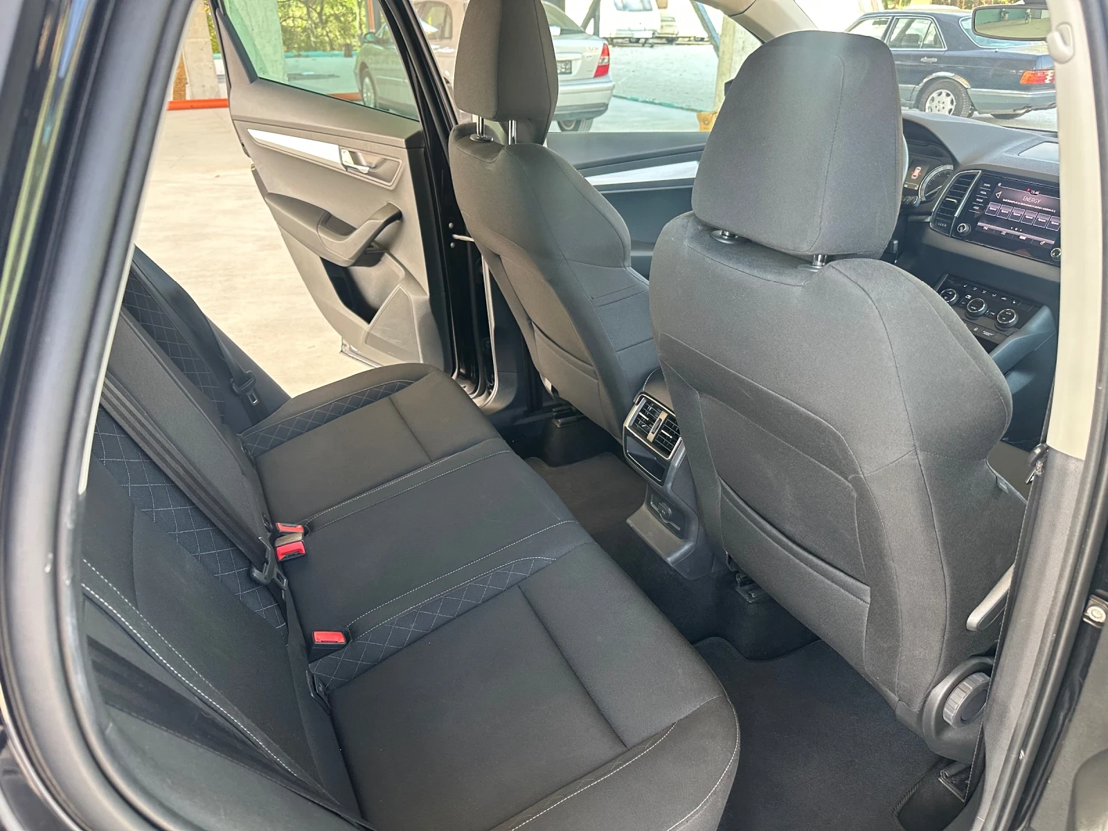 Skoda Karoq Camera/Navi/Euro6 - изображение 8