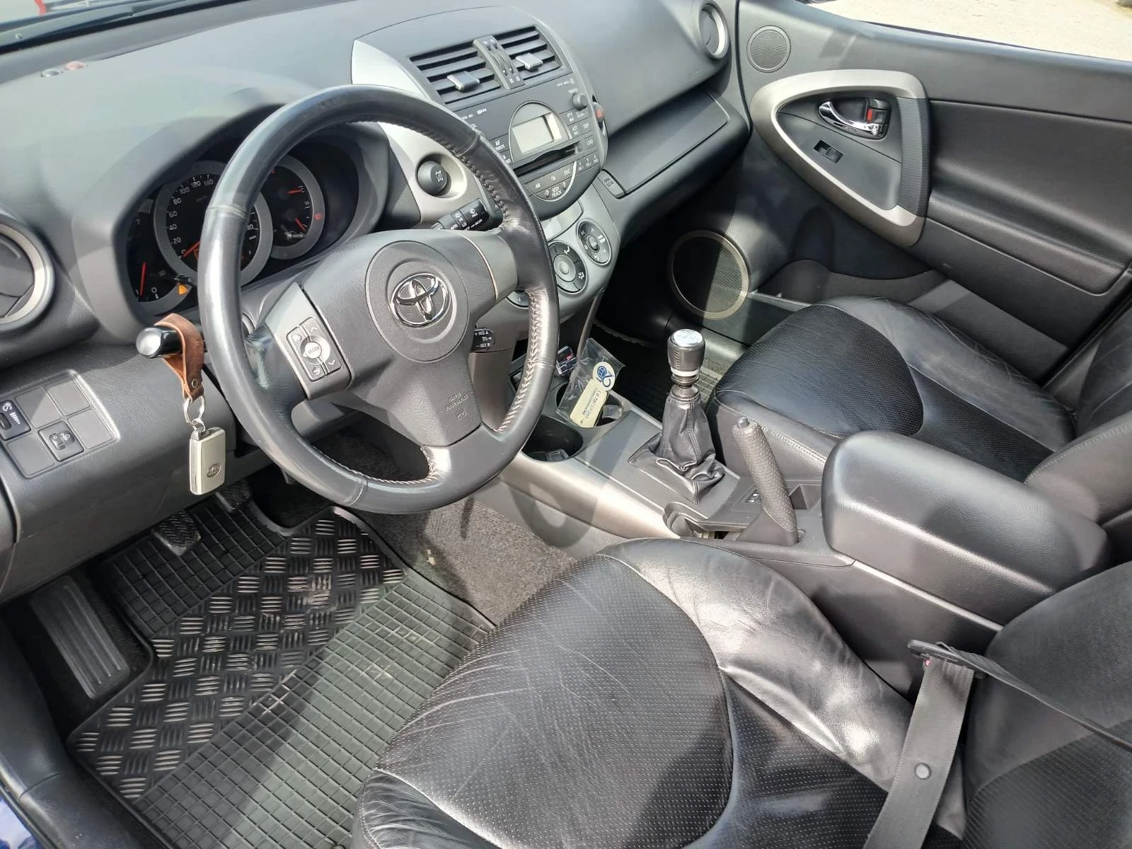 Toyota Rav4 2.2 d cat - изображение 6
