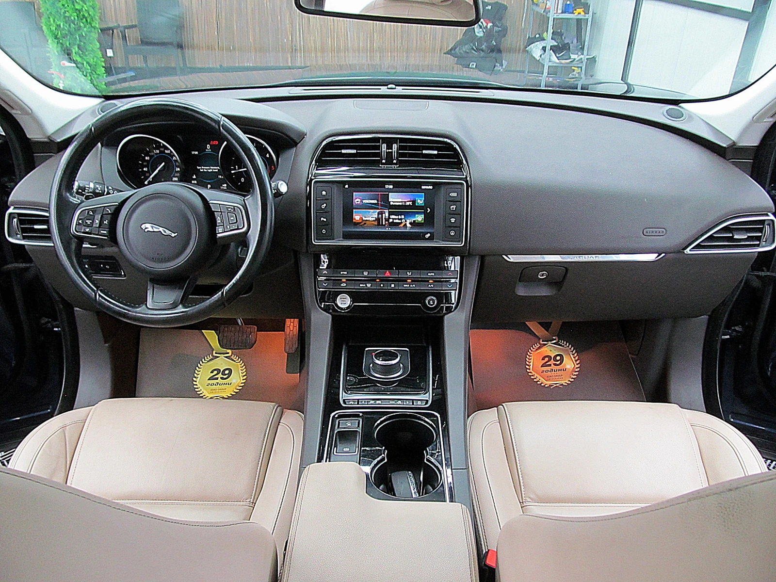 Jaguar F-PACE EXCLUSIVE/LED/4X4/AMBI/NAVI/  | Mobile.bg   14