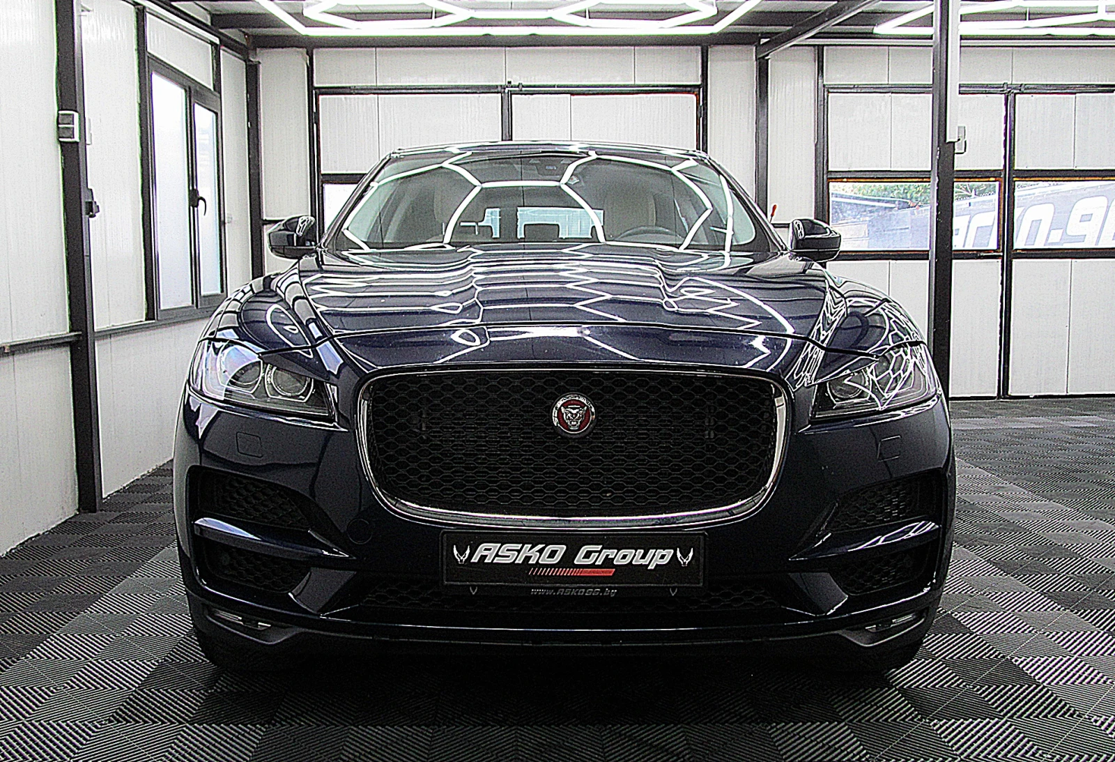 Jaguar F-PACE EXCLUSIVE/LED/4X4/AMBI/NAVI/СОБСТВЕН ЛИЗИНГ - изображение 2