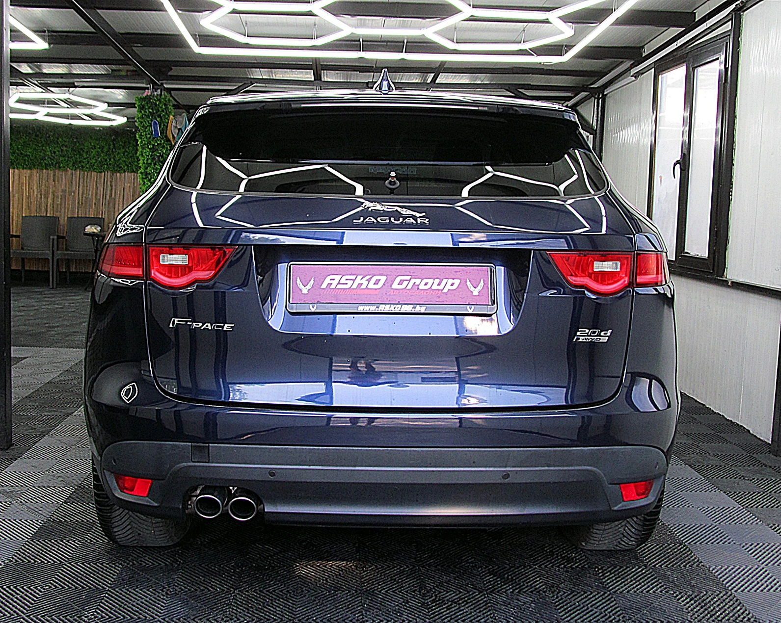 Jaguar F-PACE EXCLUSIVE/LED/4X4/AMBI/NAVI/СОБСТВЕН ЛИЗИНГ - изображение 5