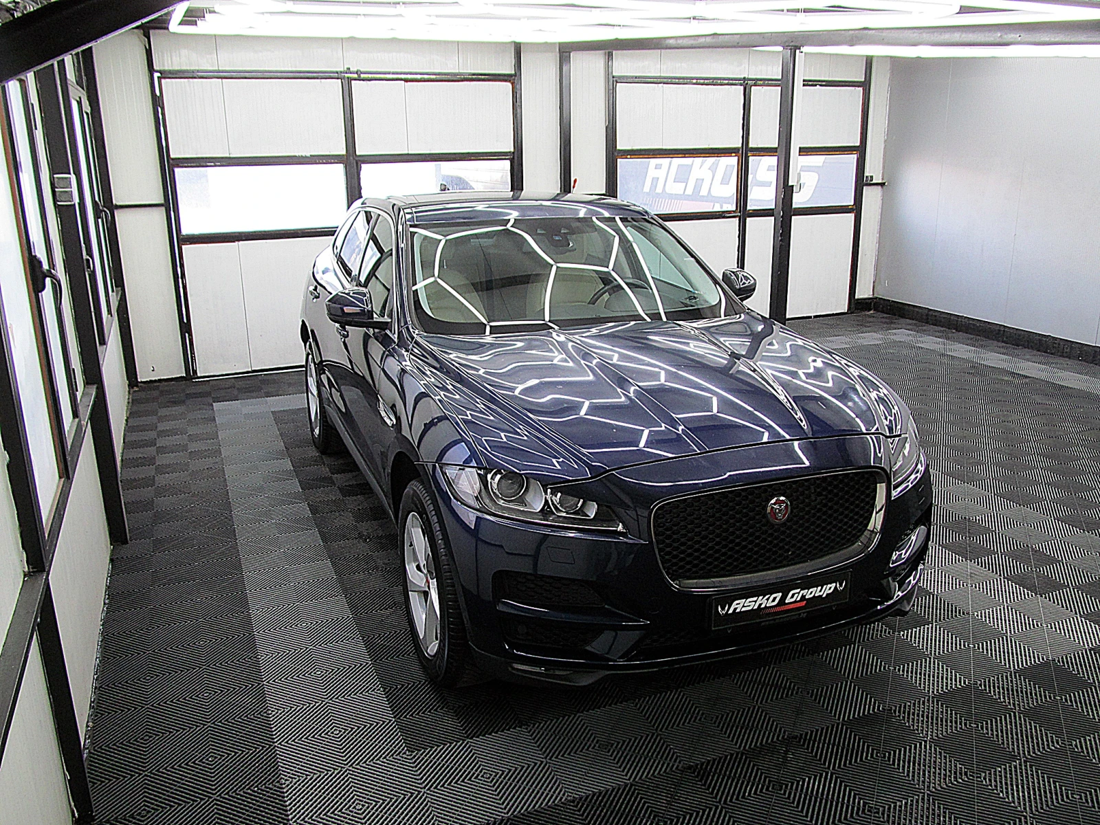 Jaguar F-PACE EXCLUSIVE/LED/4X4/AMBI/NAVI/СОБСТВЕН ЛИЗИНГ - изображение 7