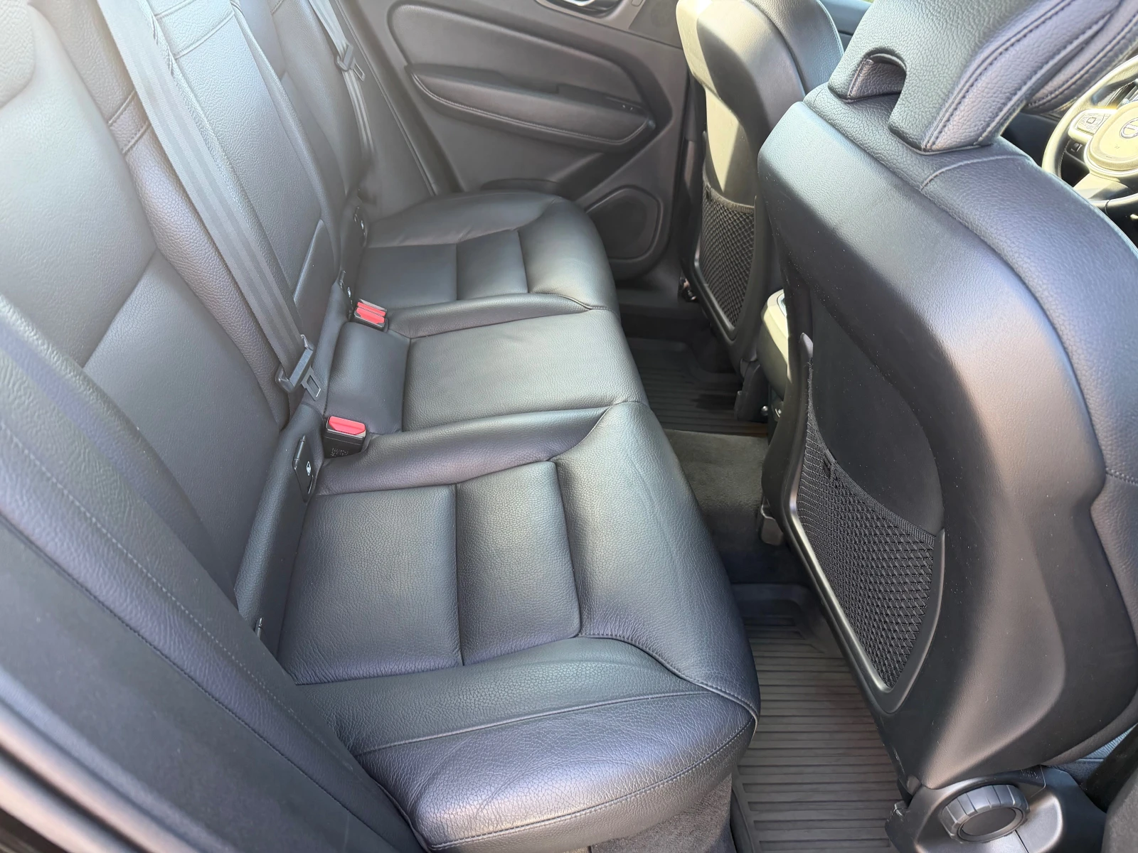 Volvo XC60 B4 AWD INSCRIPTION | Mobile.bg — изображение 15