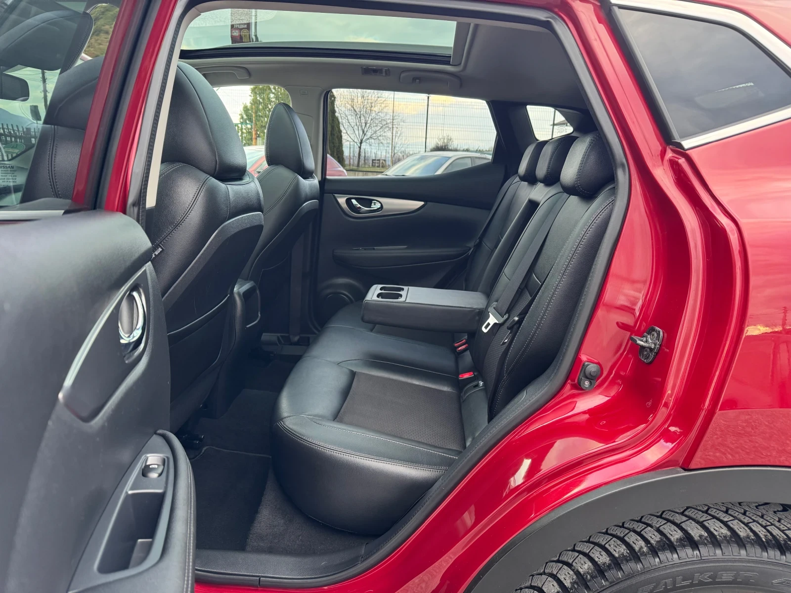 Nissan Qashqai 1.2DIG-T AUTOMATIC! NAVI!! PANO! CAMERA!! FULL LED | Mobile.bg � ����������� 15