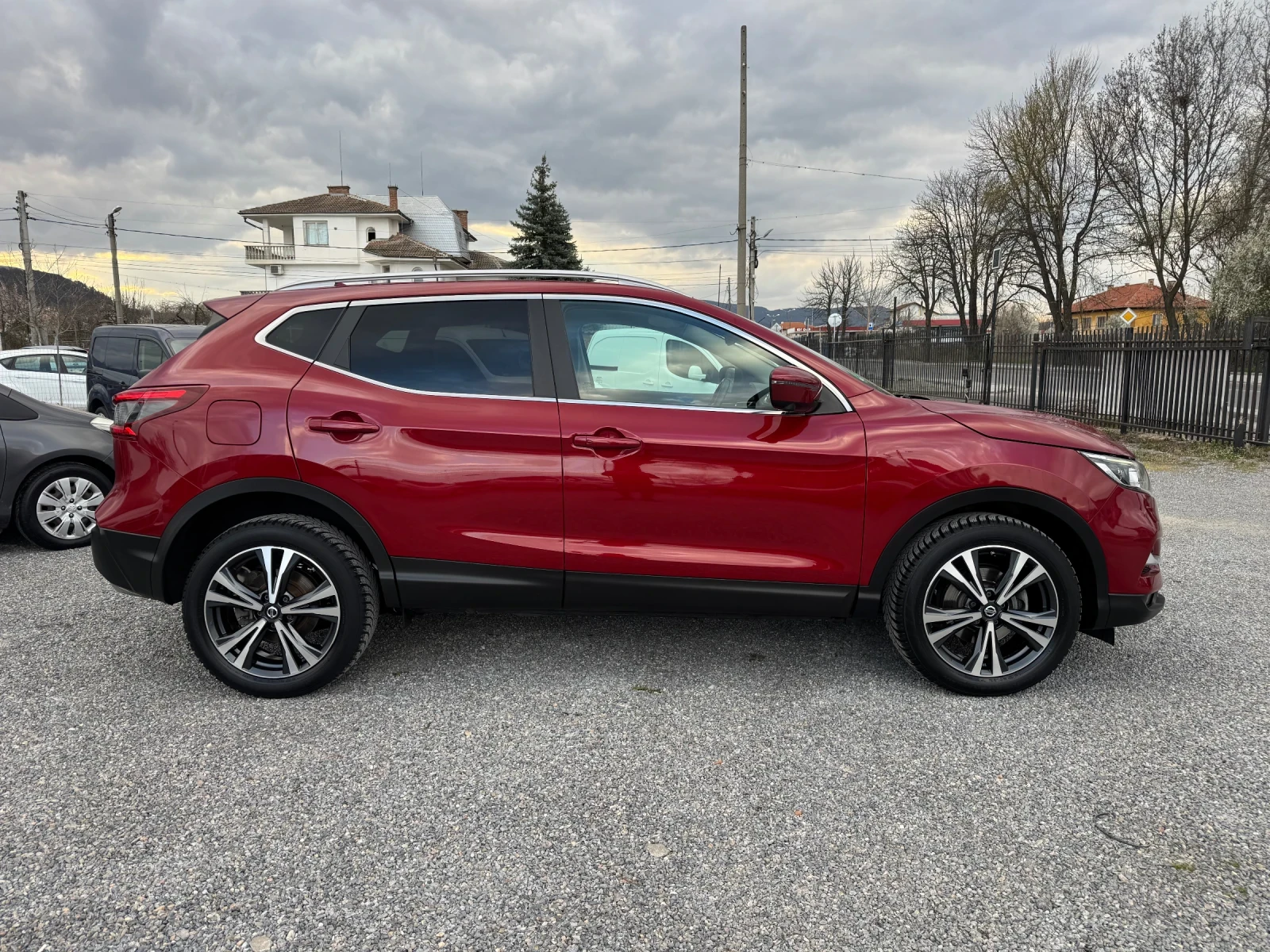 Nissan Qashqai 1.2DIG-T AUTOMATIC! NAVI!! PANO! CAMERA!! FULL LED | Mobile.bg � ����������� 8