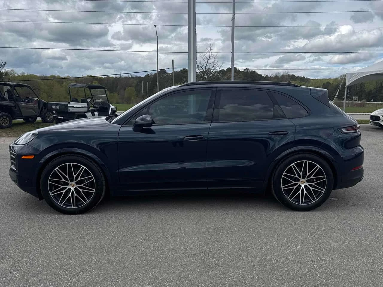 Porsche Cayenne * AWD * CARFAX * HEAD UP * ОБДУХВАНЕ * 2 КЛЮЧА, снимка 2 - Автомобили и джипове - 54511435