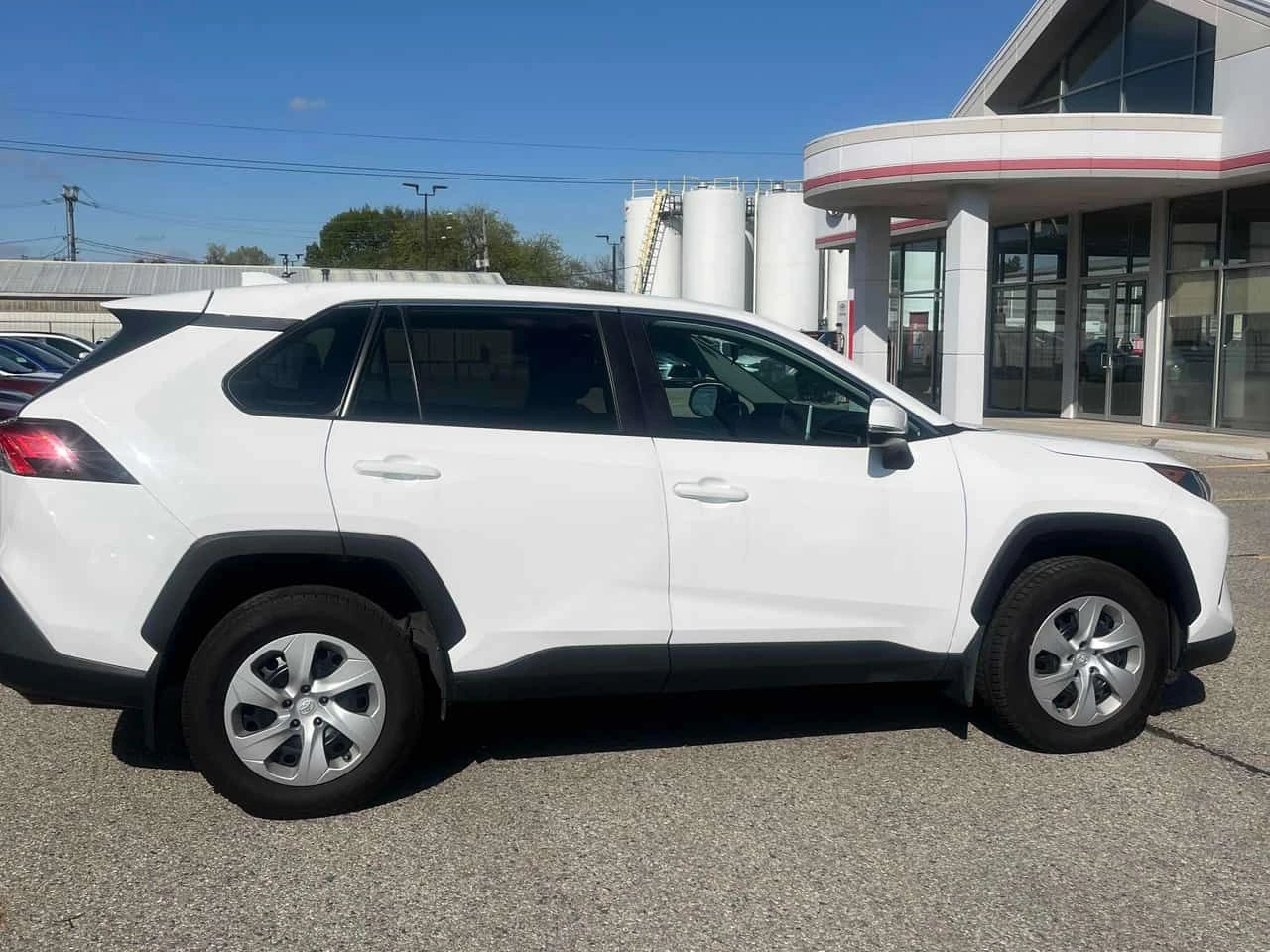 Toyota Rav4 * LE * CARFAX * ЦЕНА ДО БГ, снимка 3 - Автомобили и джипове - 54520652