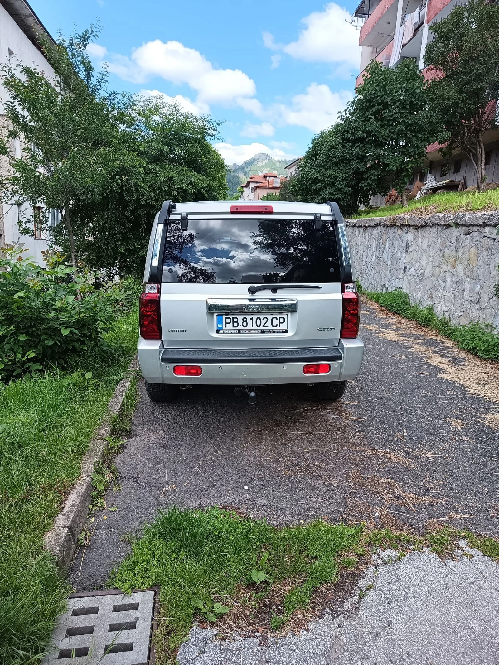 Jeep Commander, снимка 2 - Автомобили и джипове - 54813511