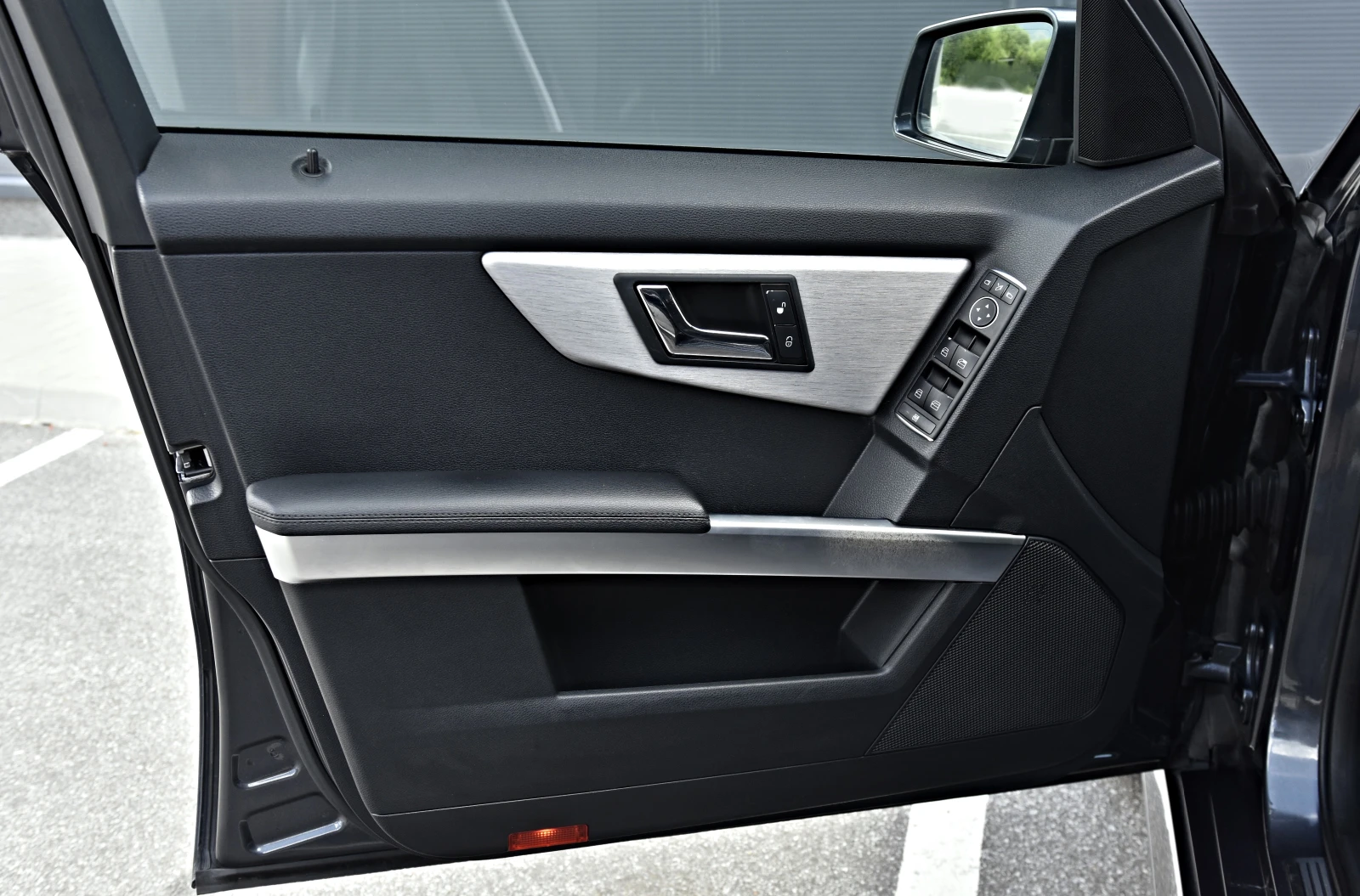 Mercedes-Benz GLK AMG-LINE* 4-MATIC* 7G* , снимка 7 - Автомобили и джипове - 54969815
