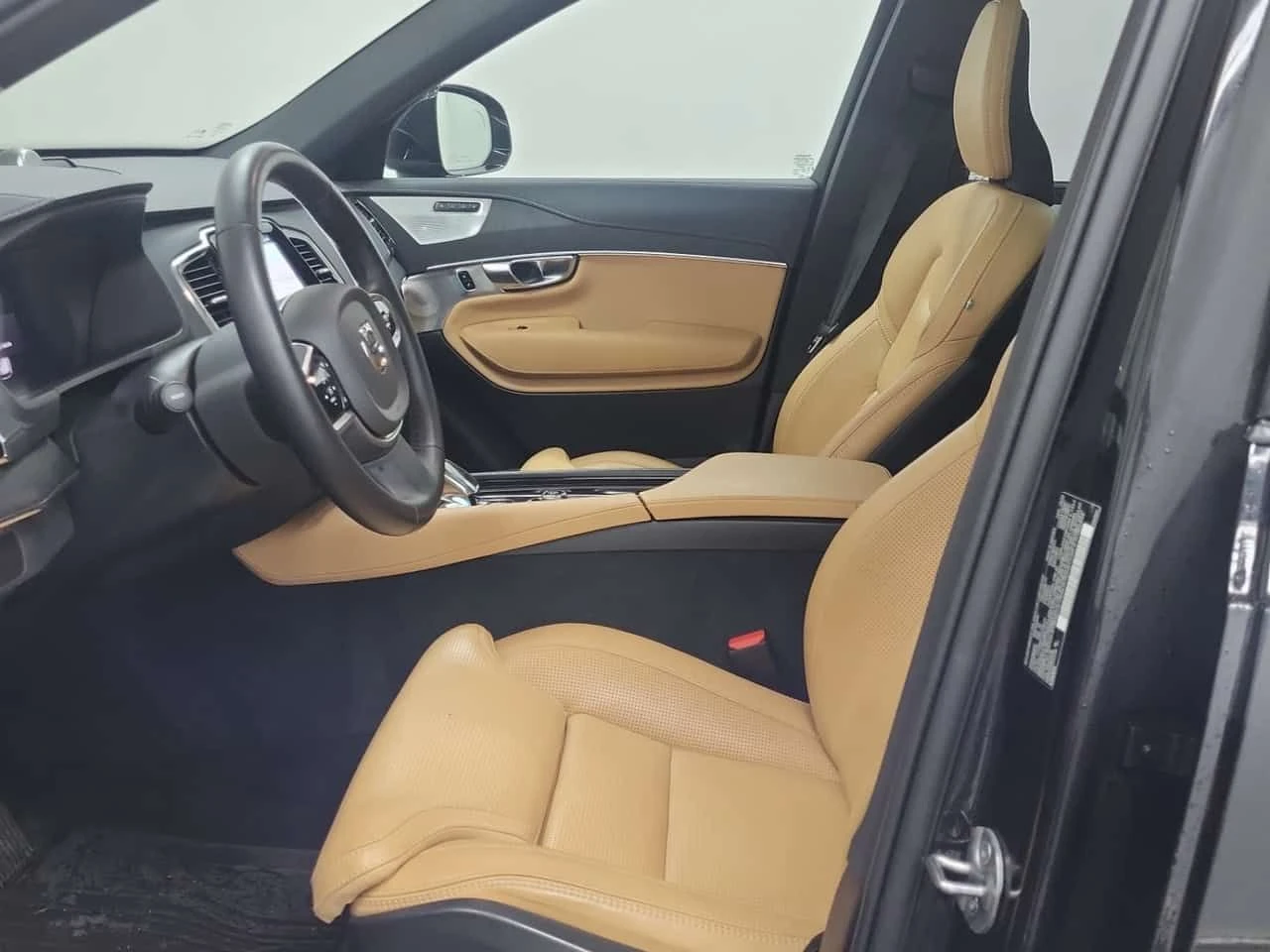 Volvo Xc90 ULTRA BRIGHT THEME | CARFAX | АВТОКРЕДИТ, снимка 10 - Автомобили и джипове - 55094395