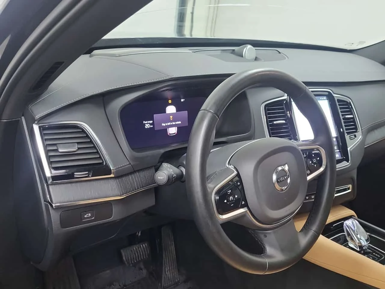 Volvo Xc90 ULTRA BRIGHT THEME | CARFAX | АВТОКРЕДИТ, снимка 11 - Автомобили и джипове - 55094395