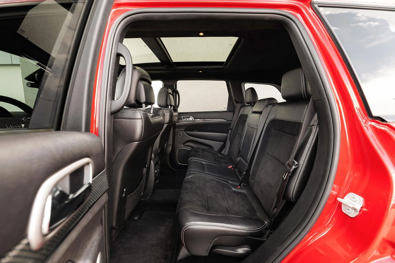 Jeep Grand cherokee SRT, снимка 10 - Автомобили и джипове - 55833725