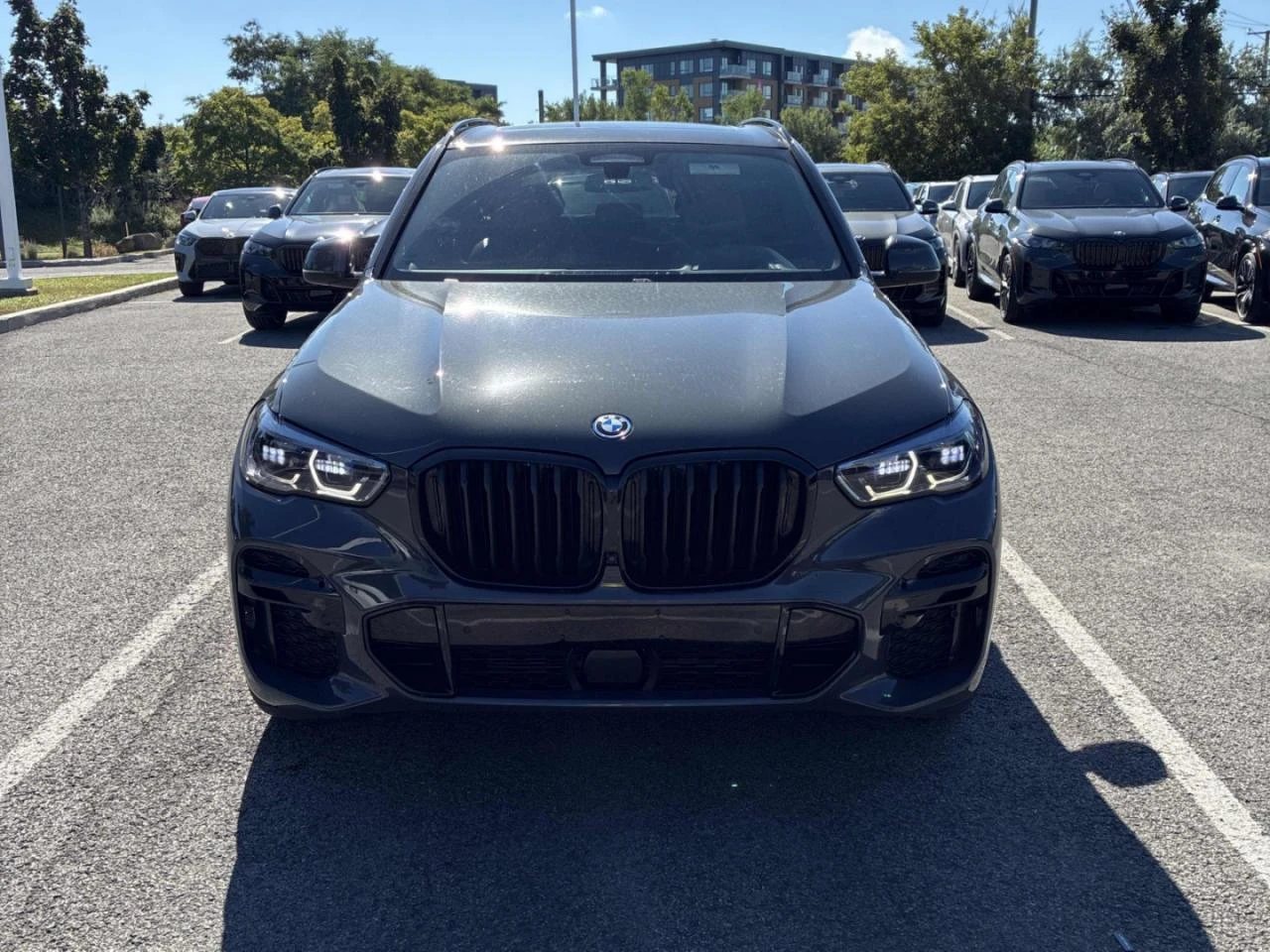 BMW X5 M-Pack* Bowers* Distr* Lazer* Вакуум* Въздух* Обду, снимка 2 - Автомобили и джипове - 55892599