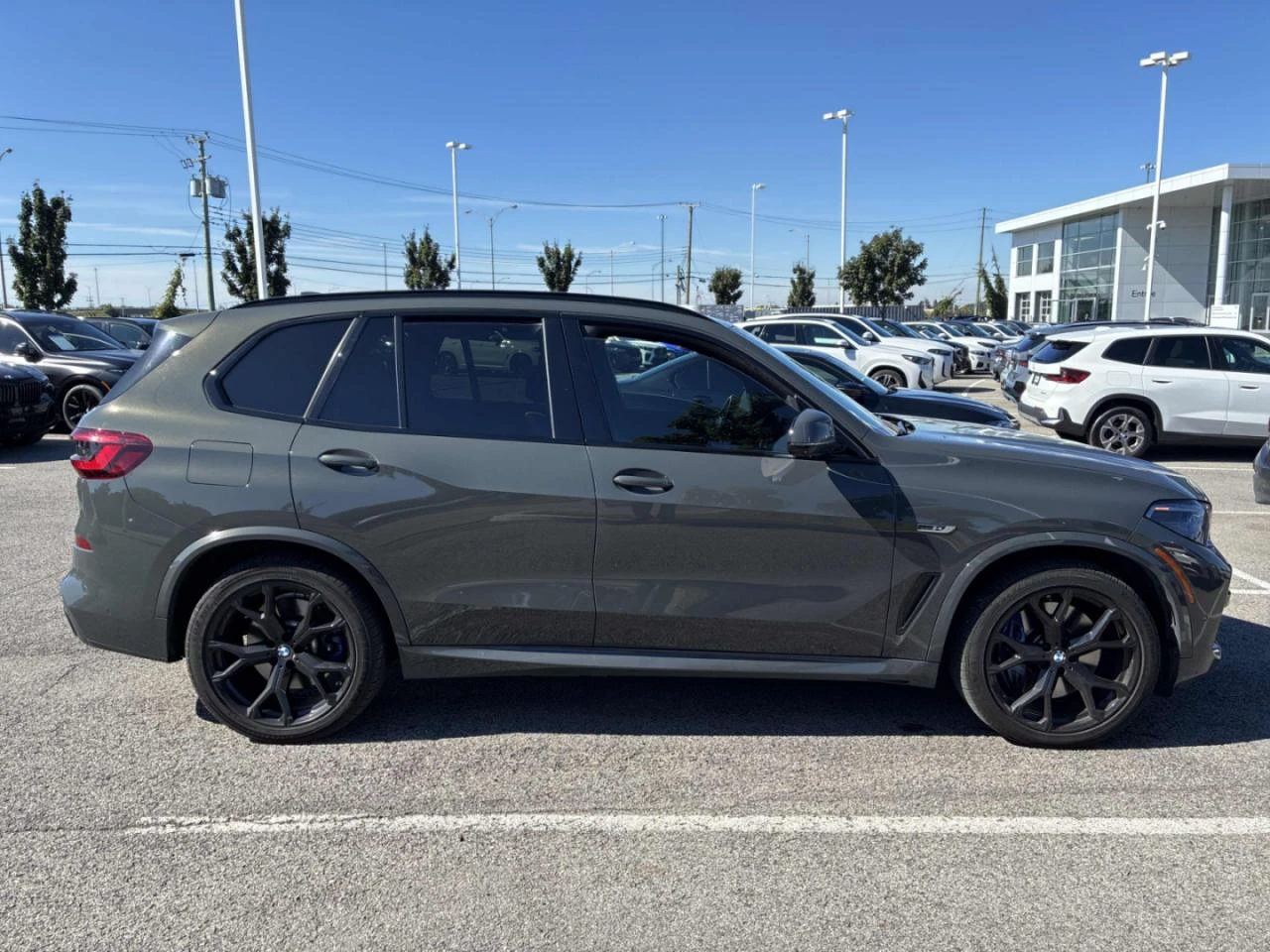 BMW X5 M-Pack* Bowers* Distr* Lazer* Вакуум* Въздух* Обду, снимка 5 - Автомобили и джипове - 55892599