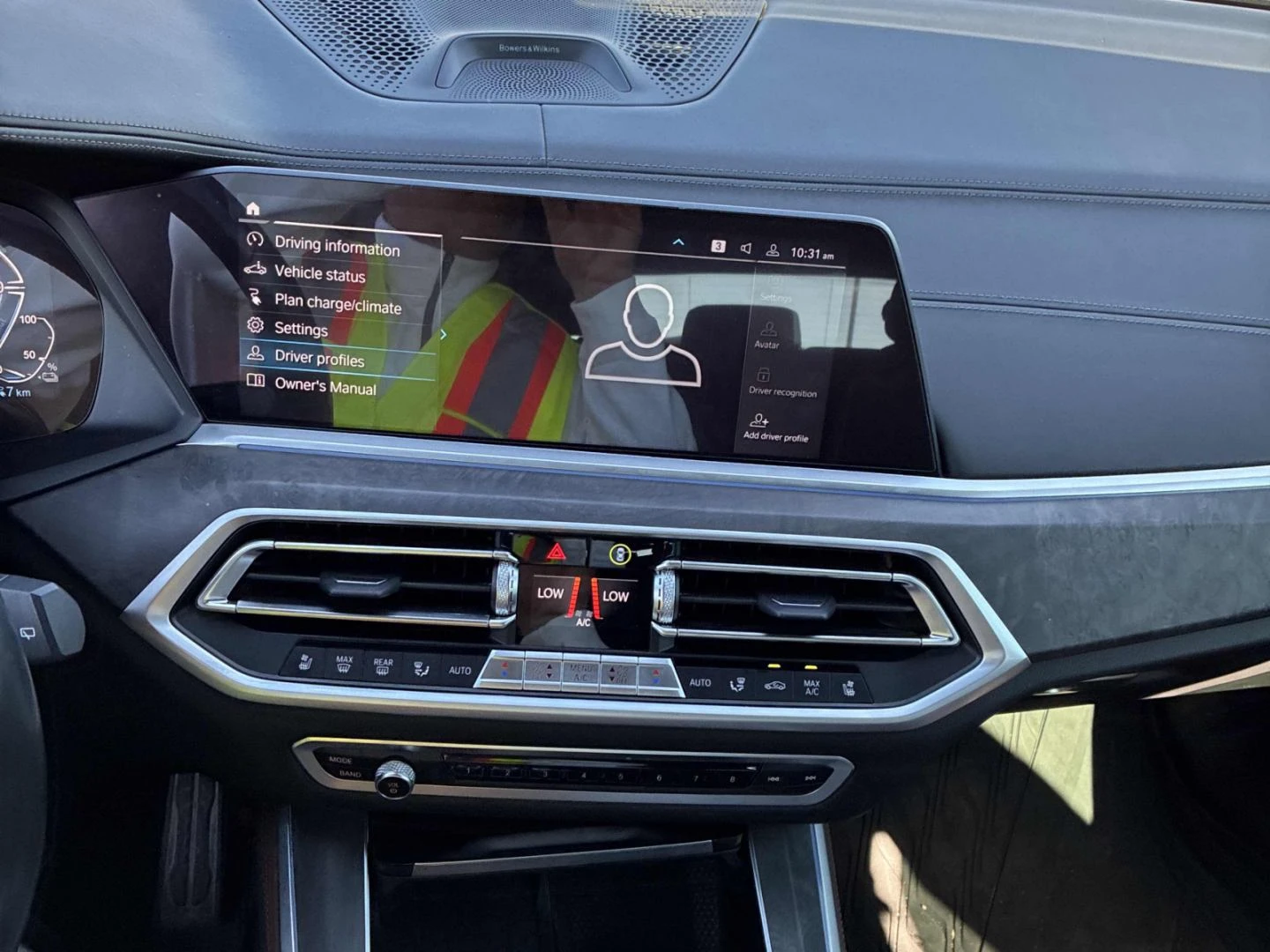 BMW X5 M-Pack* Bowers* Distr* Lazer* Вакуум* Въздух* Обду, снимка 9 - Автомобили и джипове - 55892599