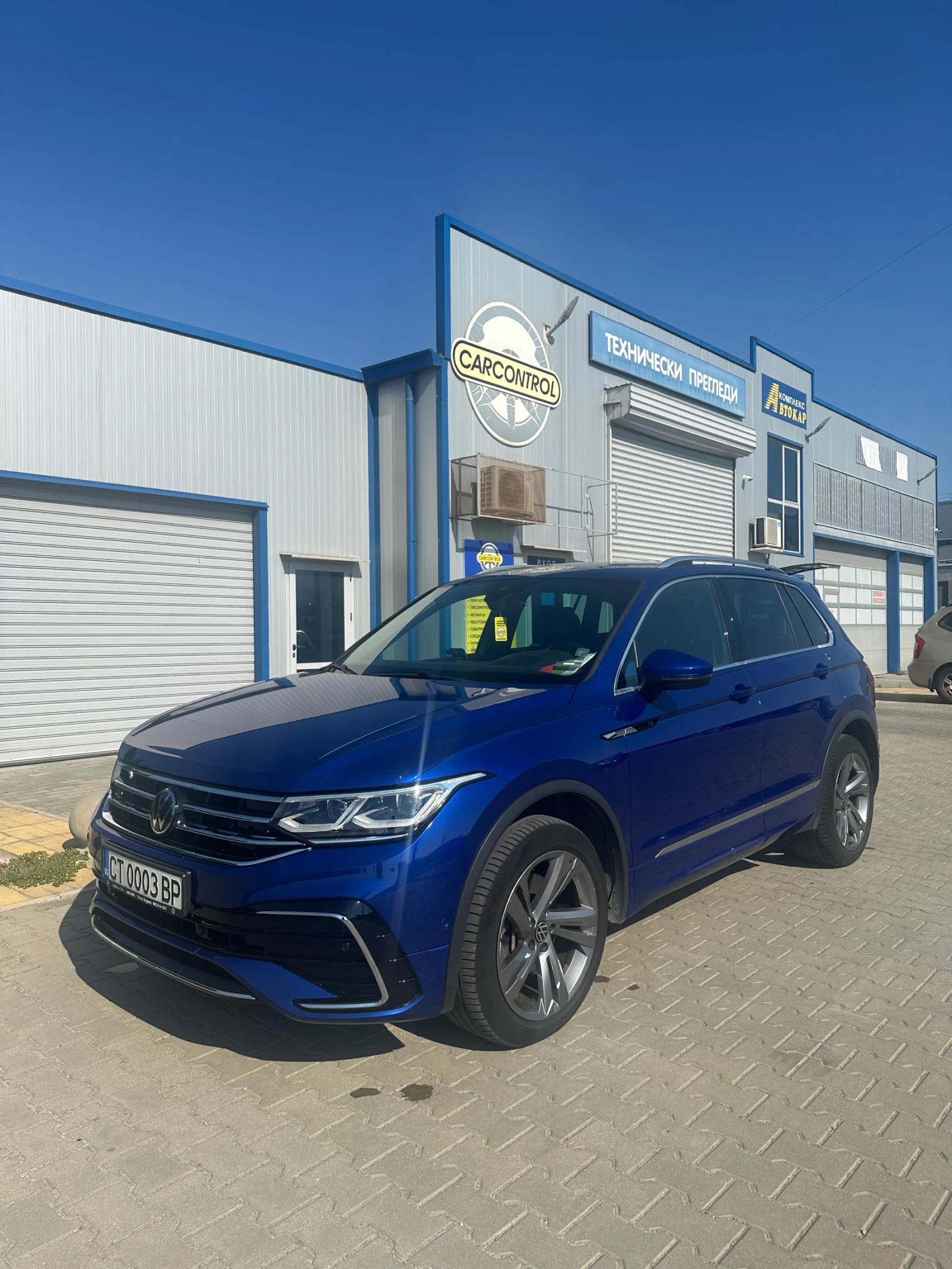 VW Tiguan R-line, снимка 2 - Автомобили и джипове - 56374896