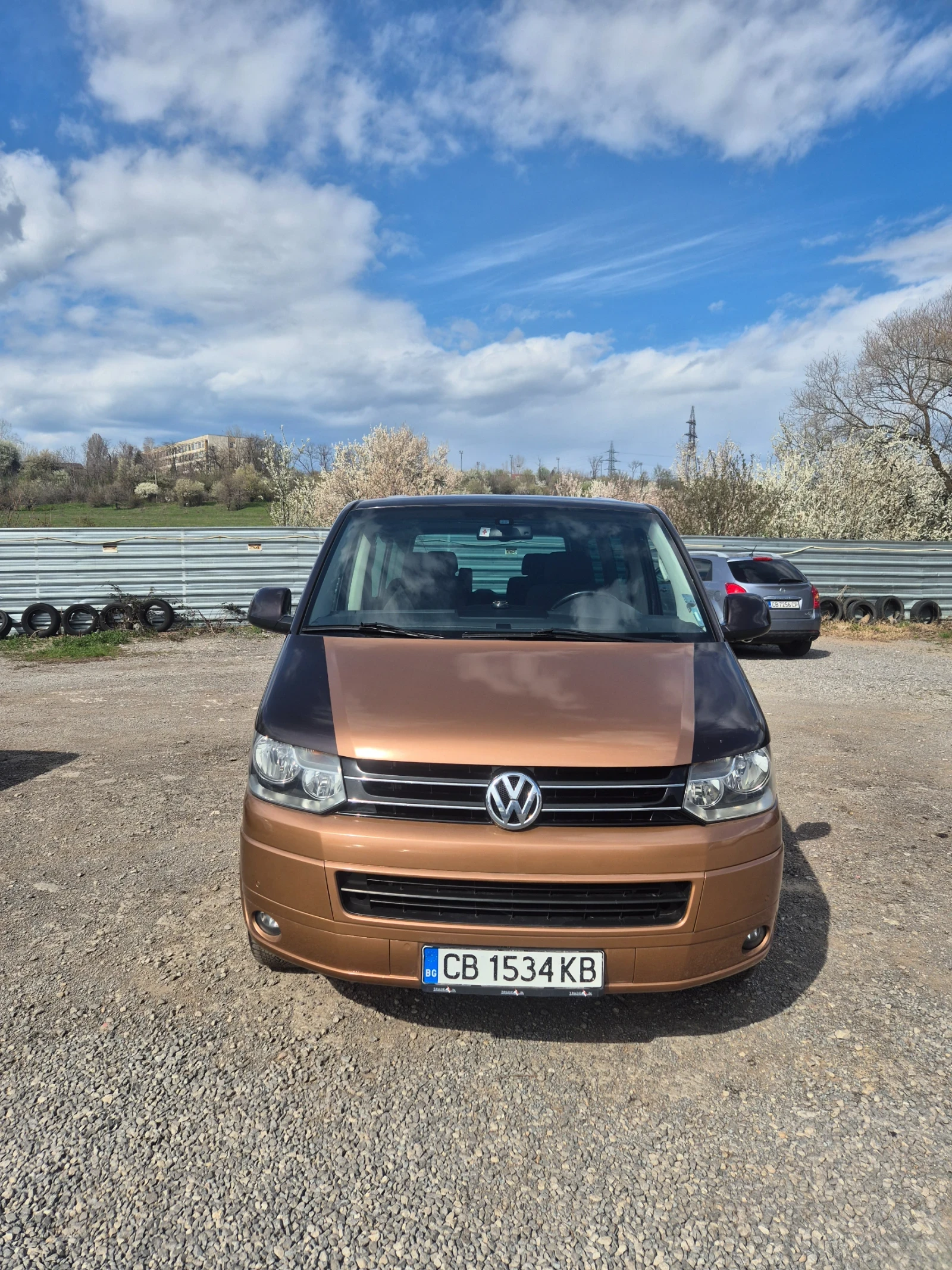 VW Multivan, снимка 2 - Бусове и автобуси - 54175420