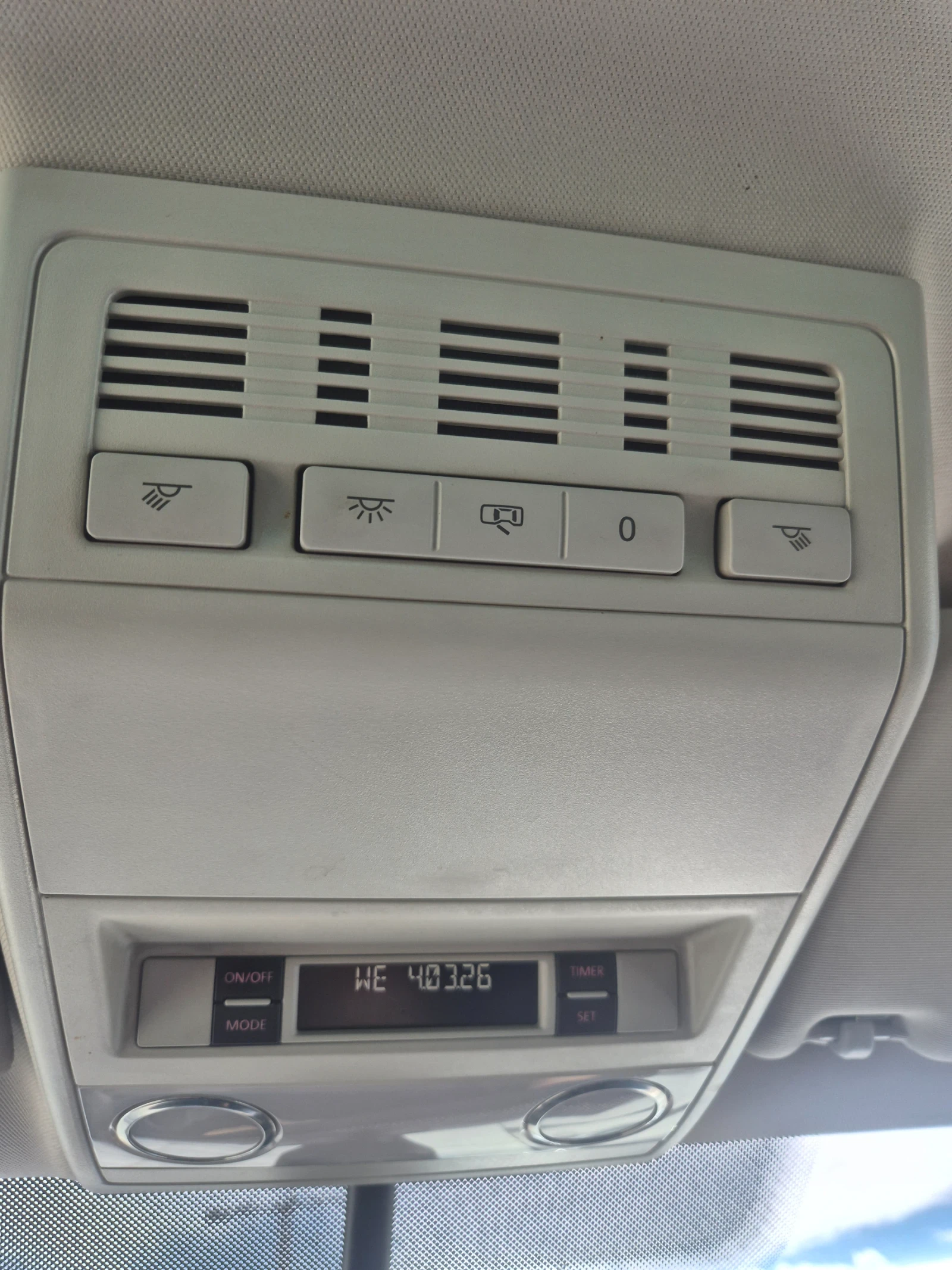 VW Multivan, снимка 12 - Бусове и автобуси - 54175420