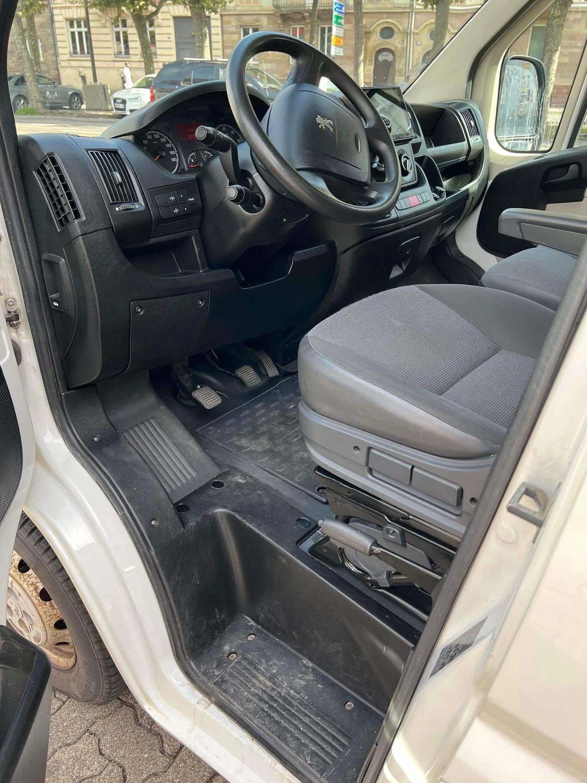 Peugeot Boxer 3.0 180 Кемпер , снимка 14 - Бусове и автобуси - 55165033