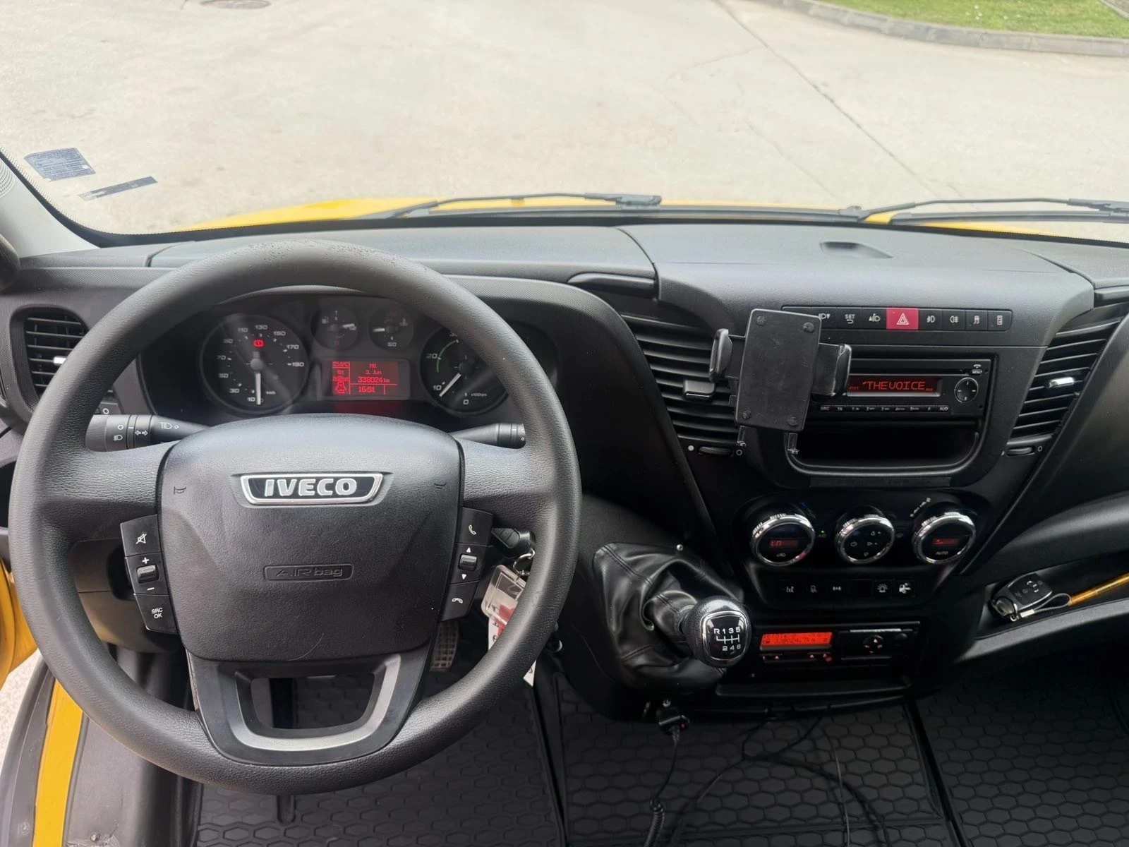 Iveco Daily, снимка 6 - Камиони - 54800413