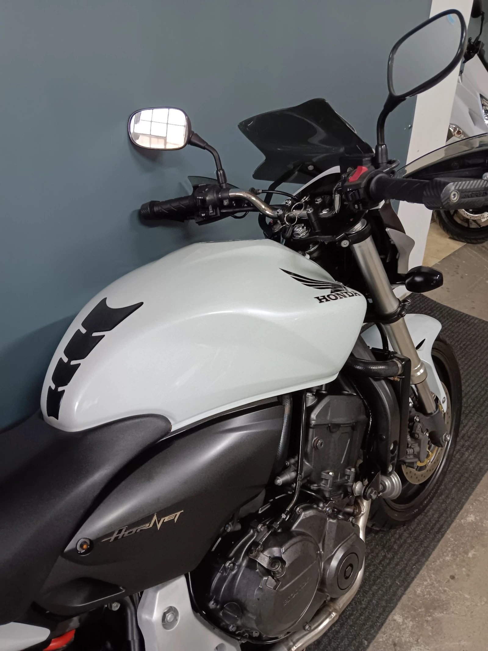 Honda Hornet 600i 2011г. - изображение 7