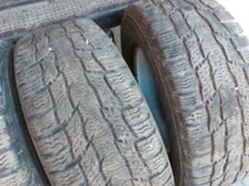 Гуми Зимни 215/65R15, снимка 3