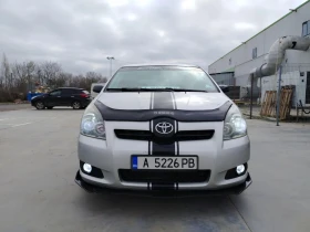 Toyota Corolla verso 2.2 D4D, снимка 7