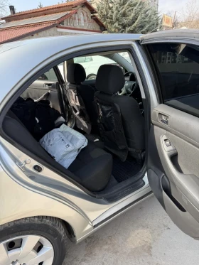 Toyota Avensis, снимка 10