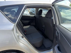 Toyota Auris 1.6i Swiss, снимка 14
