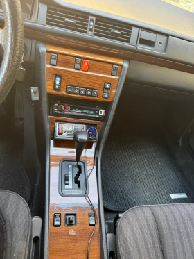 Mercedes-Benz 124 200 , снимка 5