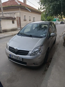 Toyota Corolla verso, снимка 2
