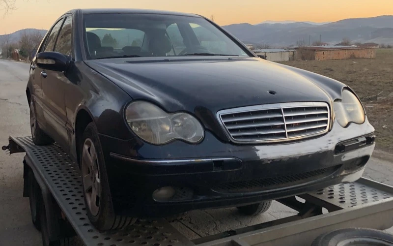 Mercedes-Benz C 200 C200 kompresor, снимка 1 - Автомобили и джипове - 39720430