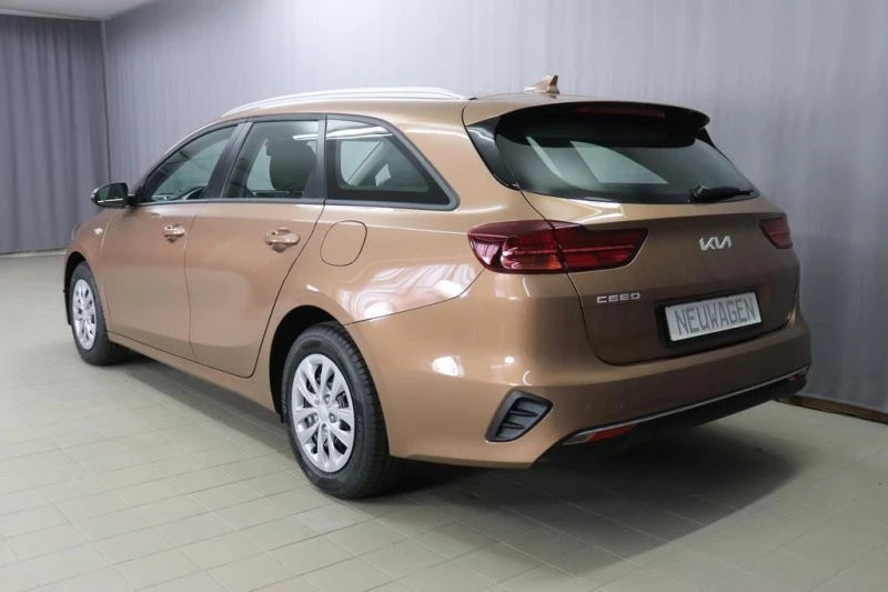 Kia Ceed Sportswagon 1.5GDI Ръчна кутия НА ЧАСТИ, снимка 4 - Автомобили и джипове - 40384699