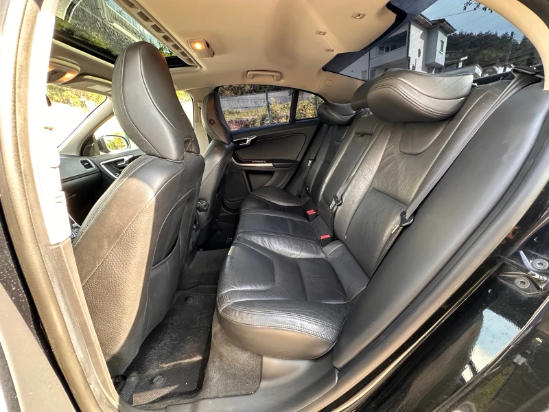 Volvo S60, снимка 6 - Автомобили и джипове - 51726506